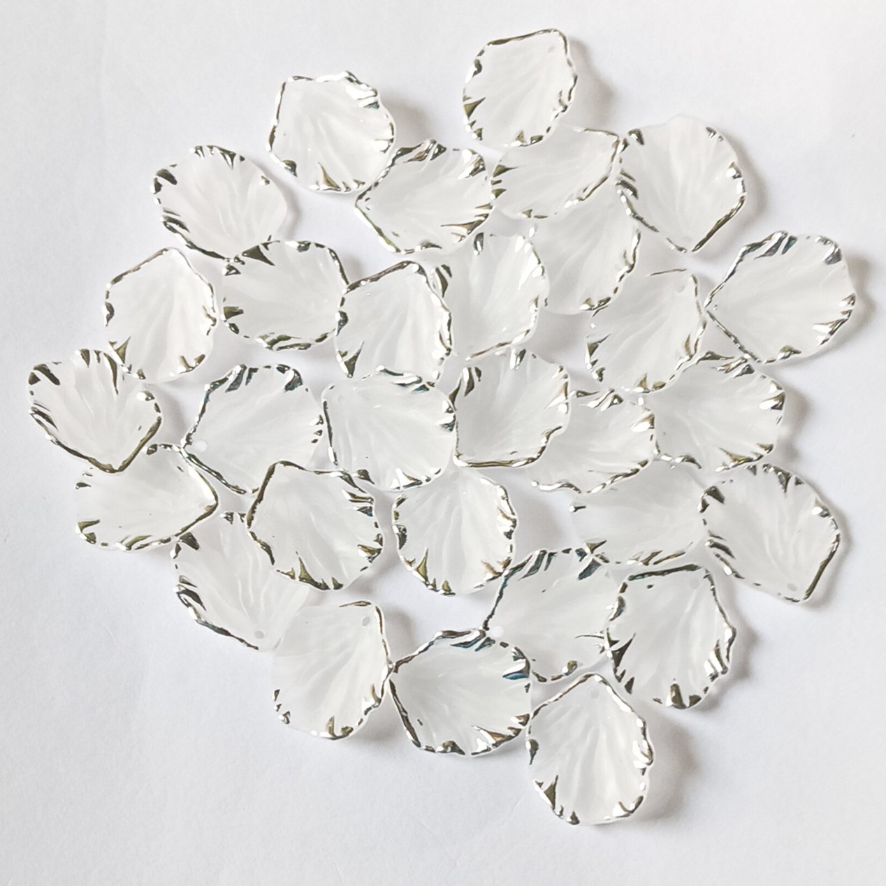 White Star Print Round Acrylic Beads - Image 2